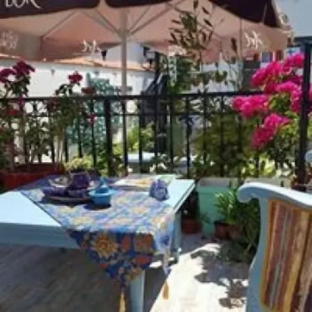 Mai̇ Bed and breakfast