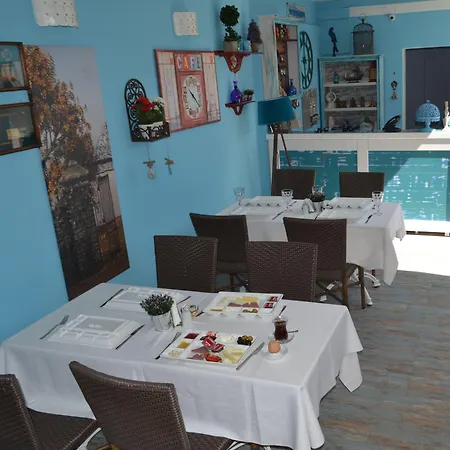 Mai̇ Bed and breakfast