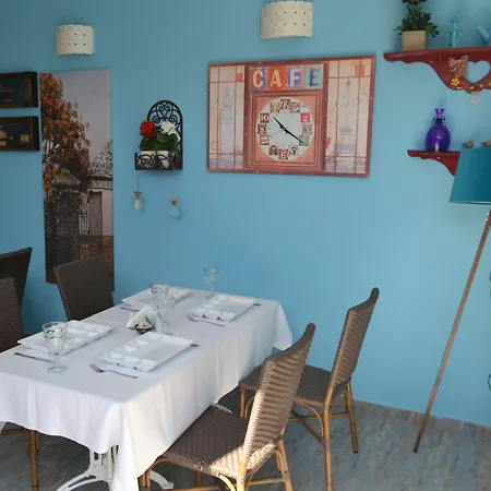 Bed and breakfast Mai̇ Çeşme